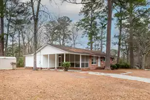 112 Dogwood Cir, Summerville, SC 29485 - Photo 2