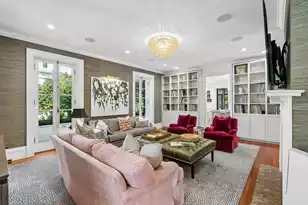 22 Lamboll St, Charleston, SC 29401 - Photo 8