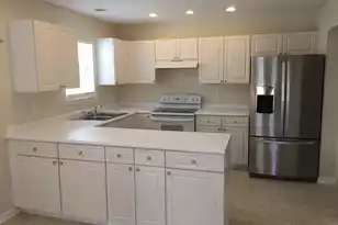 3301 Kings Gate Ct, Mount Pleasant, SC 29466 - Photo 4