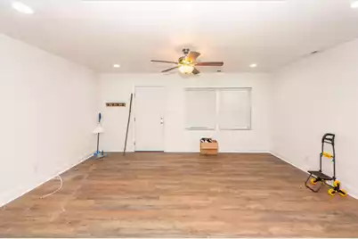 6933 Raymond Avenue, North Charleston, SC 29406 - Photo 4