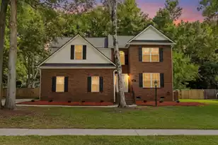 111 Haleswood Cir, Goose Creek, SC 29445 - Photo 2