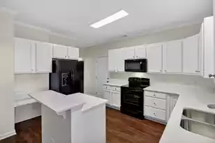 2738 Seastrand Ln, Mount Pleasant, SC 29466 - Photo 10
