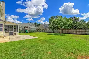 4025 Laurelwood Dr, Charleston, SC 29414 - Photo 2