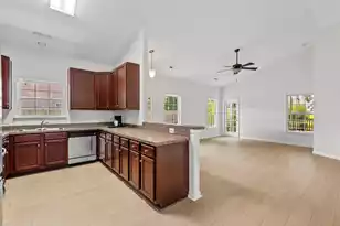 115 Pacolet St, Summerville, SC 29485 - Photo 6