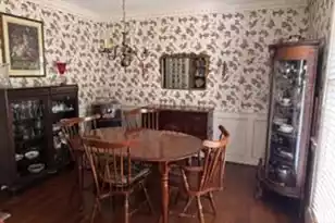 611 Beauregard St, Charleston, SC 29412 - Photo 8