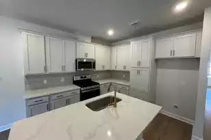 1058 Dusk Dr, Summerville, SC 29486 - Photo 2