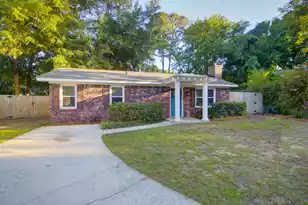1142 Bonnie Ln, Mount Pleasant, SC 29464 - Photo 8