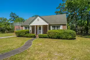 301 McClain St, Charleston, SC 29407 - Photo 6