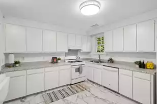 115 Smith St #6, Charleston, SC 29403 - Photo 12