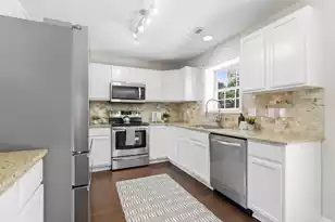 115 Thousand Oaks Cir, Goose Creek, SC 29445 - Photo 14