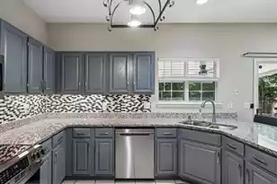 5403 Greggs Landing Dr, North Charleston, SC 29420 - Photo 4