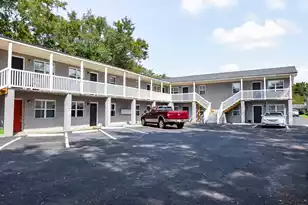 1724 Ashley Hall Rd, Charleston, SC 29407 - Photo 1