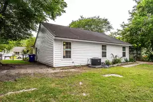 1036 Oakcrest Dr, Charleston, SC 29412 - Photo 46