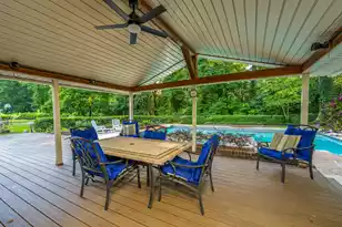 1870 Rugby Ln, Charleston, SC 29407 - Photo 10