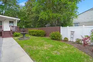 1022 Riverview Dr, Hanahan, SC 29410 - Photo 6