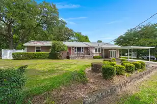 1022 Riverview Dr, Hanahan, SC 29410 - Photo 2