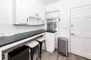 110 Gordon St, Charleston, SC 29403 - Photo 10