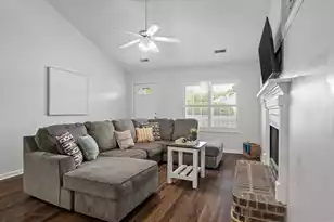 8655 Bentwood Dr, North Charleston, SC 29406 - Photo 4
