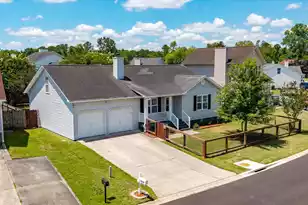 8655 Bentwood Dr, North Charleston, SC 29406 - Photo 2
