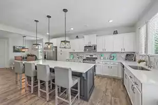 1054 Magnolia Warbler Wy, Ravenel, SC 29470 - Photo 2