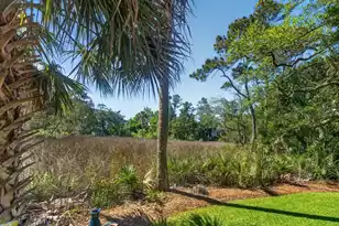 1428 Bloomingdale Ln, Mount Pleasant, SC 29466 - Photo 4