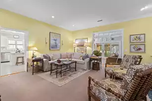 537 Rice Planters Ln E, Mount Pleasant, SC 29464 - Photo 2