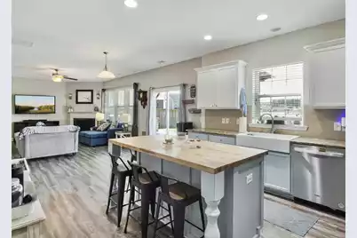 490 Whispering Breeze Lane, Summerville, SC 29486 - Photo 4