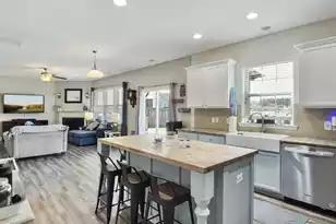 490 Whispering Breeze Ln, Summerville, SC 29486 - Photo 4