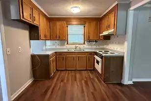 4100 Boxwood Dr, Columbia, SC 29205 - Photo 6