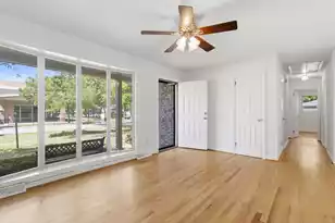 2754 Clover St, Charleston, SC 29414 - Photo 6