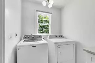 128 Logan St, Charleston, SC 29401 - Photo 18
