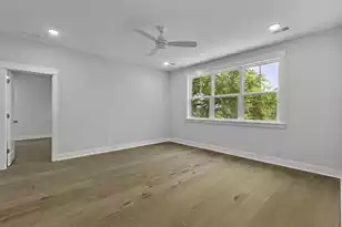 19 Broadway St, Mount Pleasant, SC 29464 - Photo 20