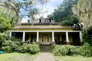 422 Hampton St, Walterboro, SC 29488 - Photo 2