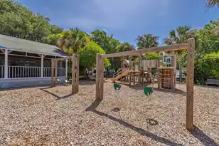 1408 School House Rd, Mount Pleasant, SC 29464 - Photo 38