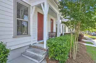 177 Great Lawn Dr, Summerville, SC 29486 - Photo 2