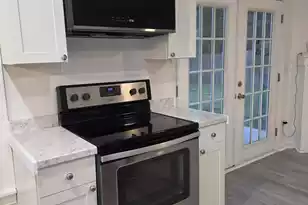 450 Longleaf Dr, Summerville, SC 29483 - Photo 10