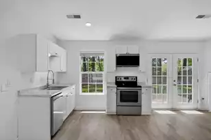 450 Longleaf Dr, Summerville, SC 29483 - Photo 10