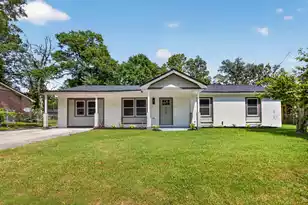 208 Mary Scott Dr, Goose Creek, SC 29445 - Photo 2