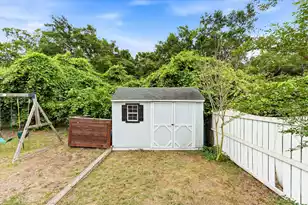 1421 Swamp Fox Ln, Charleston, SC 29412 - Photo 32