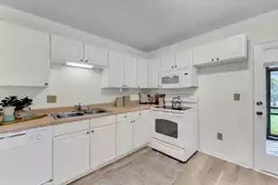 1713 Boone Hall Dr, Charleston, SC 29407 - Photo 8