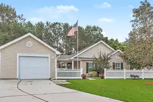 130 Savannah River Dr, Summerville, SC 29485 - Photo 4
