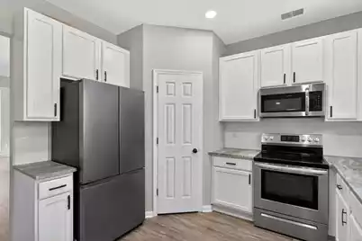 215 Evesham Drive, Summerville, SC 29485 - Photo 16