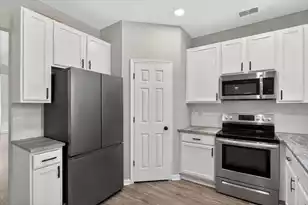 215 Evesham Dr, Summerville, SC 29485 - Photo 16
