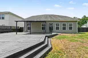 211 Pavilion St, Summerville, SC 29483 - Photo 32