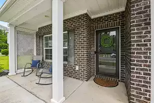 211 Pavilion St, Summerville, SC 29483 - Photo 4