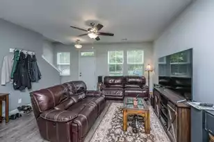 217 Alston St, Summerville, SC 29483 - Photo 2