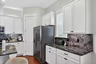 203 Ilderton St, Summerville, SC 29483 - Photo 6