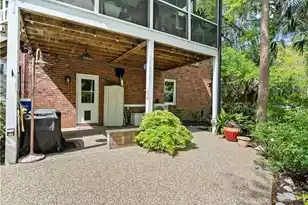 2453 Vaucluse Rd, Charleston, SC 29414 - Photo 10