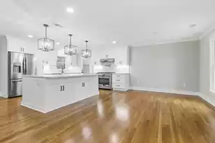 754 Beauregard St, Charleston, SC 29412 - Photo 6