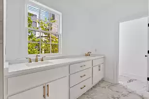 2 Henrietta St, Charleston, SC 29403 - Photo 20